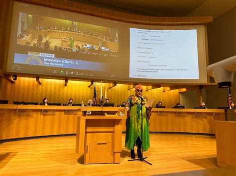 Drag performance opens San Jose City Council meeting